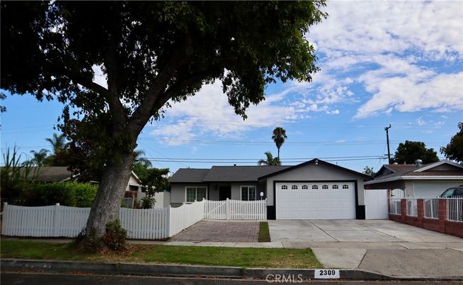 Attached, Detached Garage, Exterior, Facade, Ranch