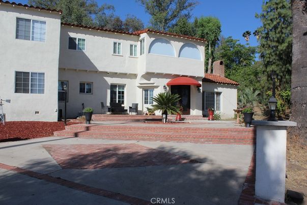 Backyard, Exterior, Facade, Spanish Mediterranean