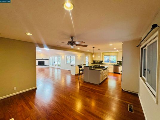 Dining room, Interior, Kitchen, Pendant Lights, Recessed Lighting, Wood Texture Flooring