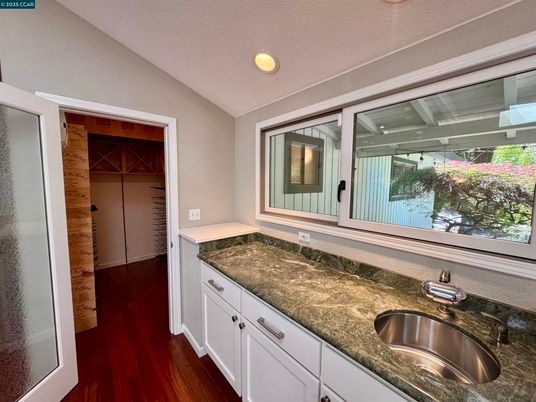 Bathroom, Interior, Recessed Lighting, Walk-in Closets, Wood Texture Flooring