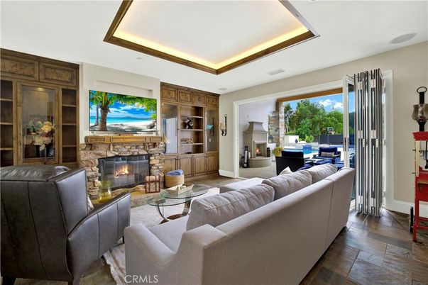 Fireplace, Interior, Living room, Recessed Lighting