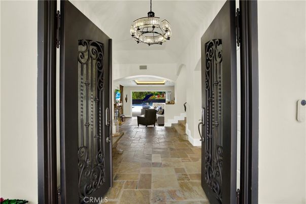 Chandelier, Interior, Pendant Lights