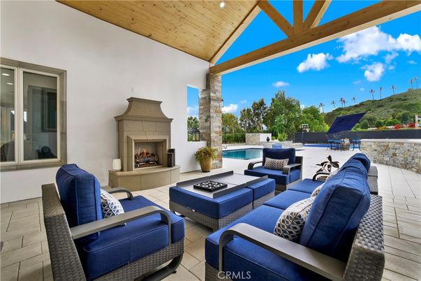 Exterior, Fireplace, Pool
