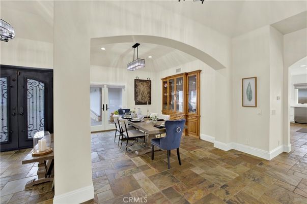Dining room, Interior, Pendant Lights, Recessed Lighting