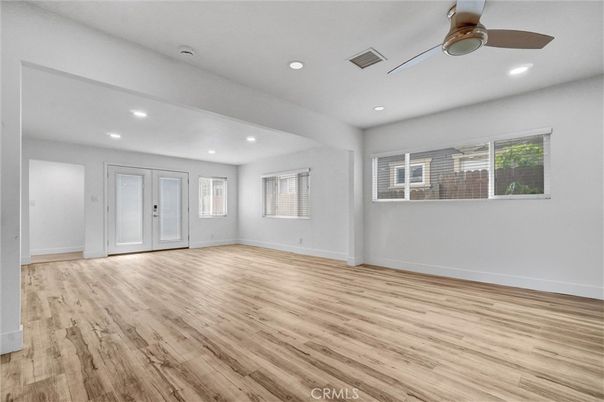 Empty room, Interior, Recessed Lighting, Wood Texture Flooring