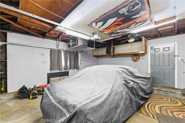 Garage, Interior