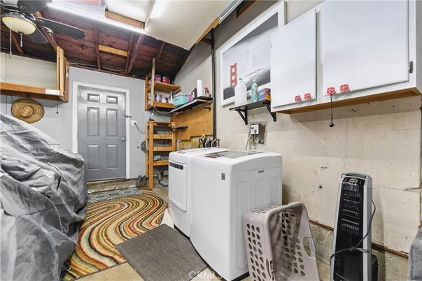 Interior, Washer, Wooden Ceilings