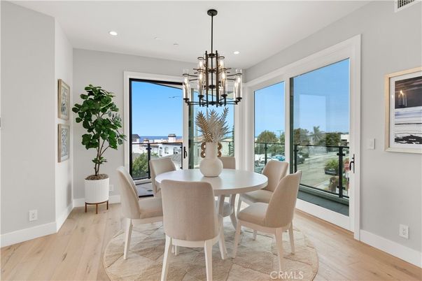 Dining room, Interior, Pendant Lights, Recessed Lighting, Water, Wood Texture Flooring