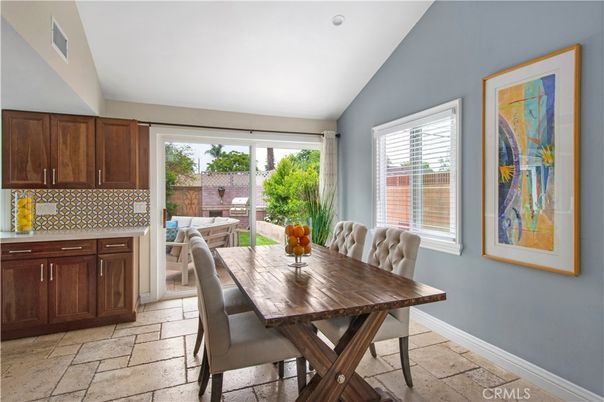 Dining room, Interior