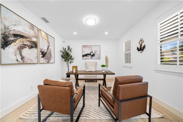 Home Office, Interior, Recessed Lighting, Wood Texture Flooring