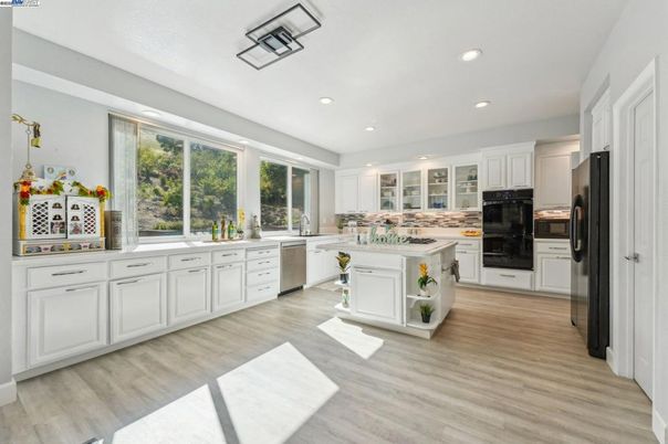 Interior, Kitchen, Recessed Lighting, Wood Texture Flooring