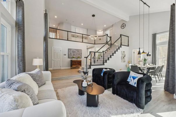 Dining room, Interior, Living room, Pendant Lights, Recessed Lighting, Wood Texture Flooring