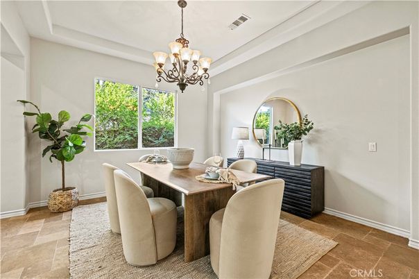 Chandelier, Dining room, Interior