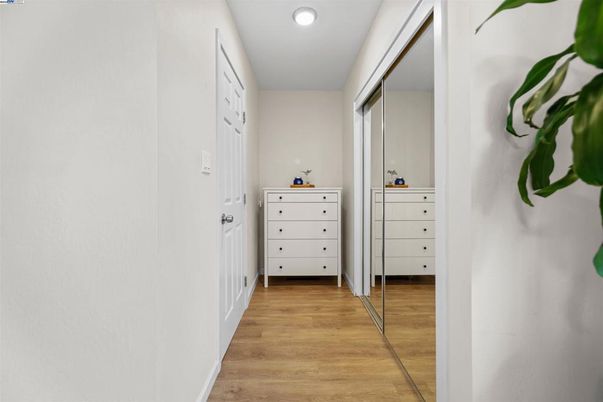 Interior, Recessed Lighting, Walk-in Closets, Wood Texture Flooring