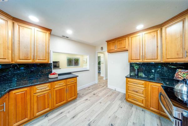 Interior, Kitchen, Recessed Lighting, Wood Texture Flooring