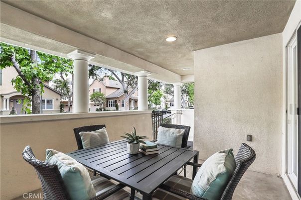 Exterior, Recessed Lighting