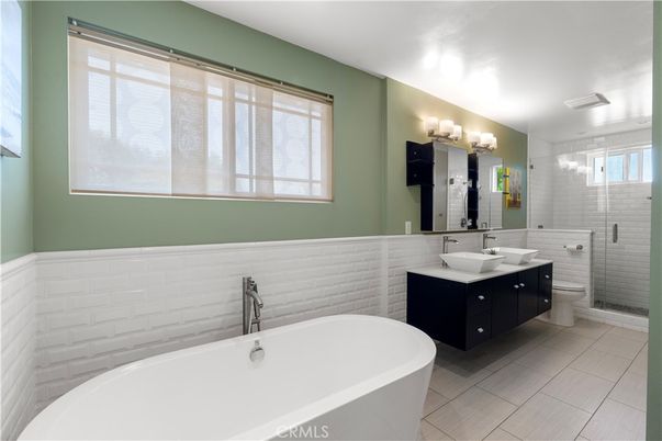 Bathroom, Dual Sink Vanities, Free Standing Baths, Glass Shower, Interior