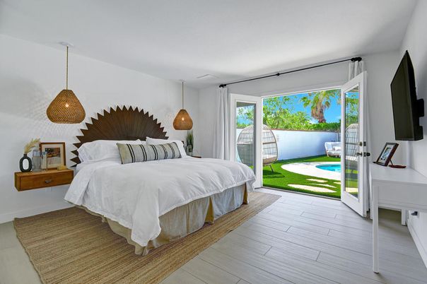 Bedroom, Interior, Pendant Lights, Wood Texture Flooring