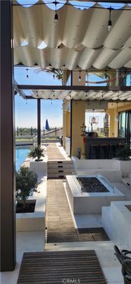Exterior, Pool, Water