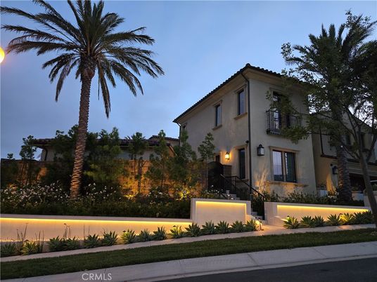 Exterior, Facade, Mediterranean