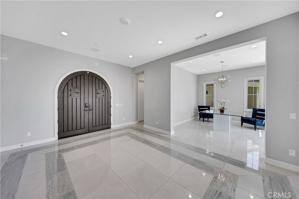Chandelier, Dining room, Interior, Marble, Recessed Lighting
