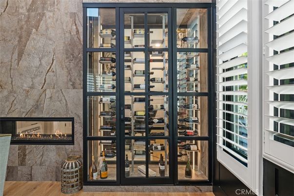 Exterior, Fireplace
