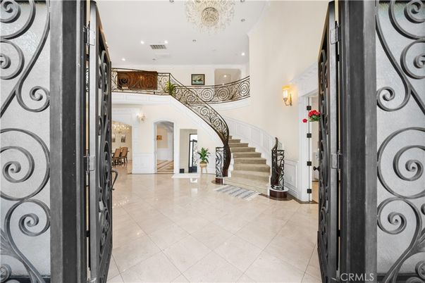 Chandelier, Interior, Recessed Lighting