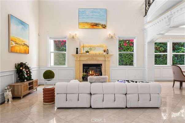 Fireplace, Interior, Living room