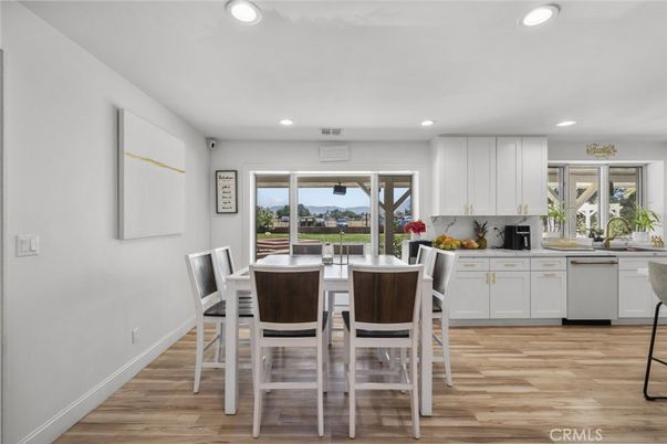 Dining room, Interior, Kitchen, Recessed Lighting, Wood Texture Flooring