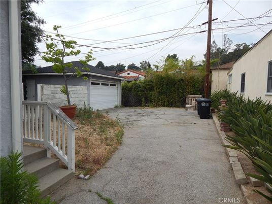 Detached Garage, Exterior