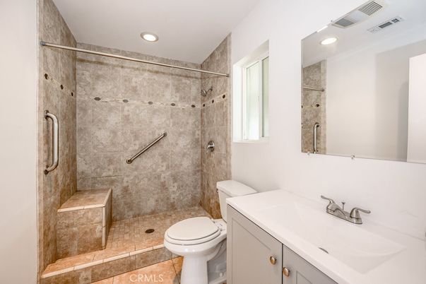 Bathroom, Interior, Recessed Lighting
