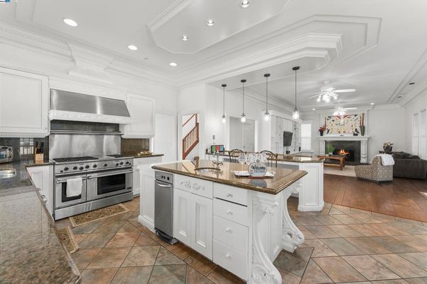 Fireplace, Interior, Kitchen, Living room, Pendant Lights, Recessed Lighting, Stainless Steel Appliances