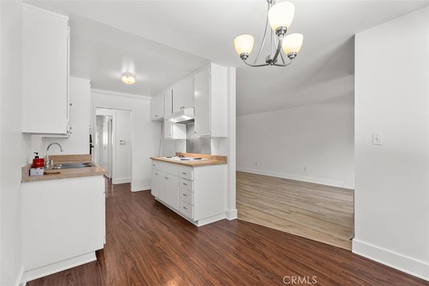 Interior, Kitchen, Pendant Lights, Wood Texture Flooring