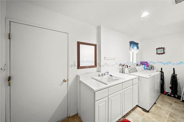 Interior, Recessed Lighting, Washer