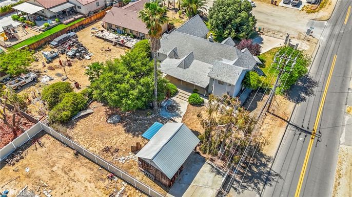 Exterior, Drone
