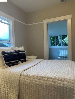 Bedroom, Interior, Water