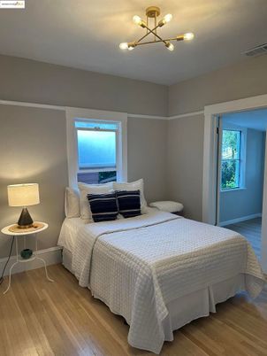 Bedroom, Interior, Pendant Lights, Wood Texture Flooring