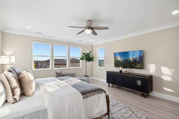 Bedroom, Interior, Recessed Lighting, Water, Wood Texture Flooring