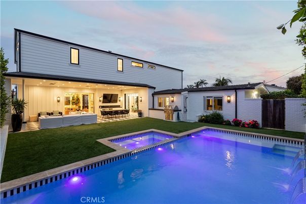 Backyard, Exterior, Pool