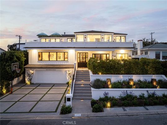 Attached, Exterior, Facade, Modern