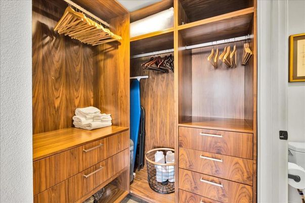 Interior, Walk-in Closets, Wood Texture Flooring