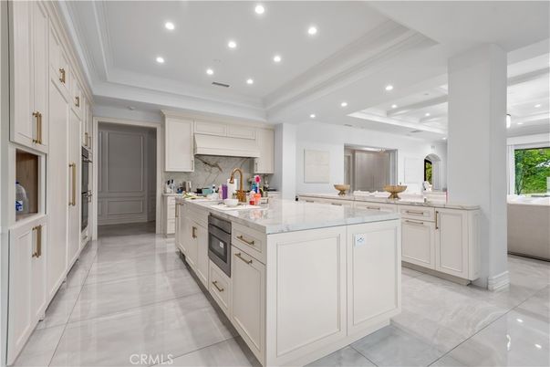 Interior, Kitchen, Marble Walls, Recessed Lighting
