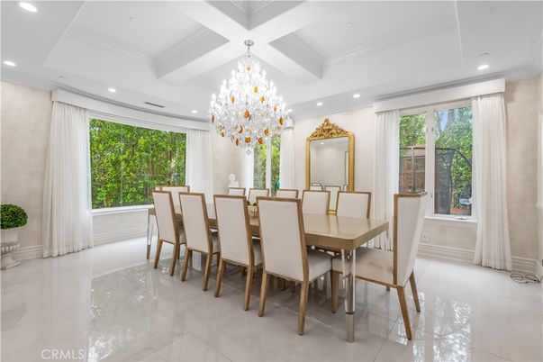 Chandelier, Dining room, Interior, Recessed Lighting