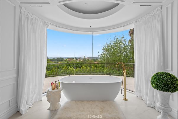 Bathroom, Free Standing Baths, Interior, Recessed Lighting
