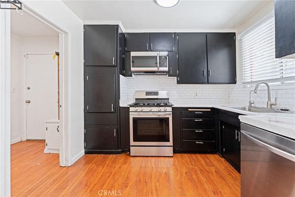 Interior, Kitchen, Stainless Steel Appliances, Wood Texture Flooring