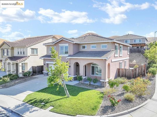 Backyard, Exterior, Facade, Mediterranean
