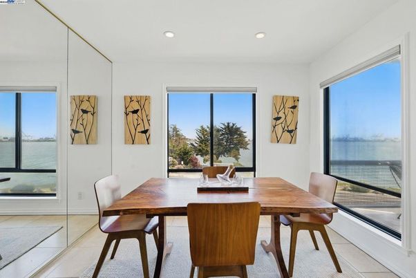 Dining room, Interior, Recessed Lighting, Water