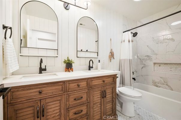 Bathroom, Dual Sink Vanities, Interior, Marble Walls