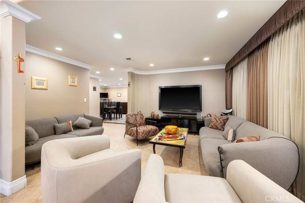 Dining room, Interior, Living room, Recessed Lighting