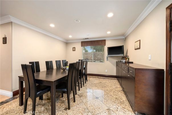 Dining room, Interior, Recessed Lighting